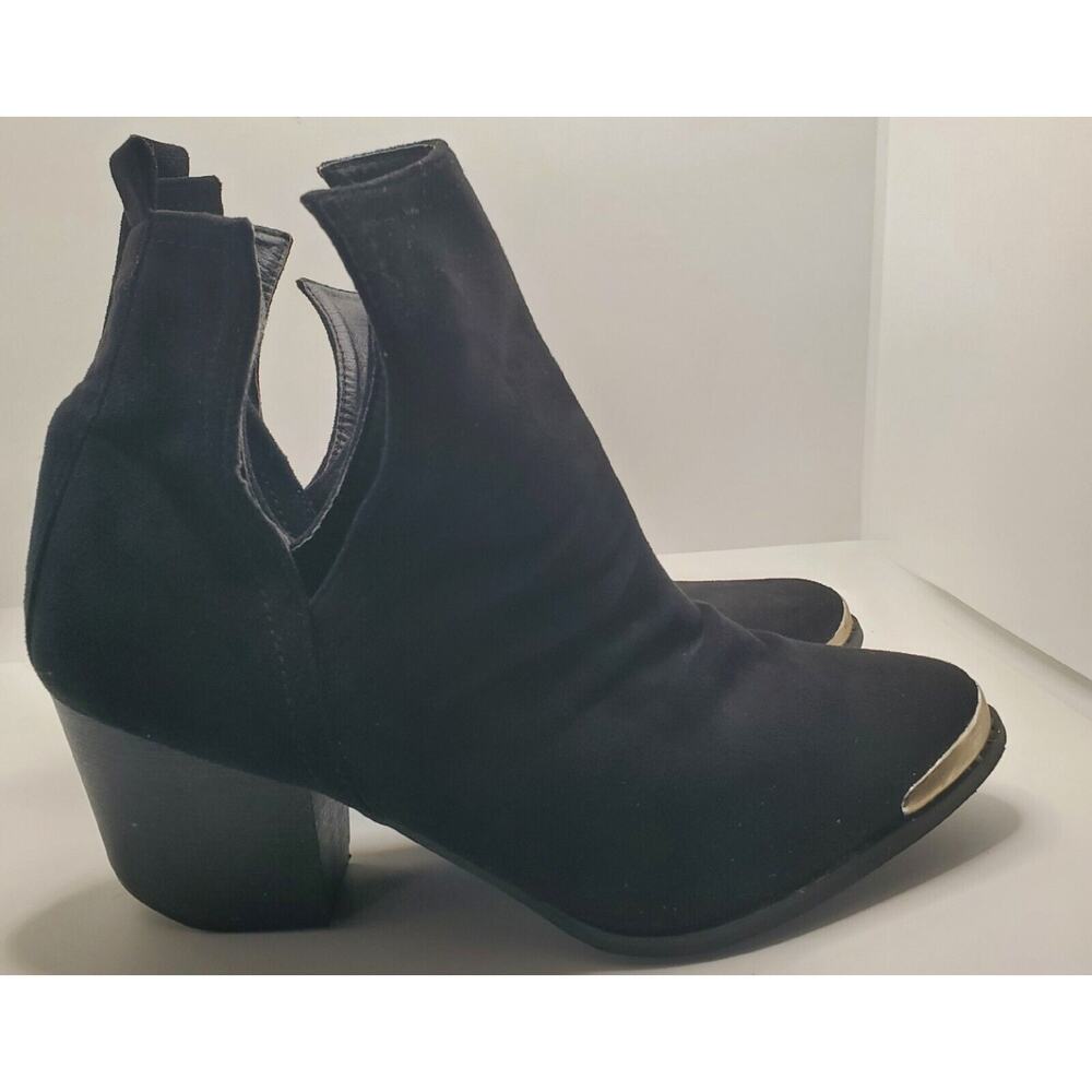 J. Adams Tess Women’s Black Ankle Boots Size 10 Small Scuff On Toe